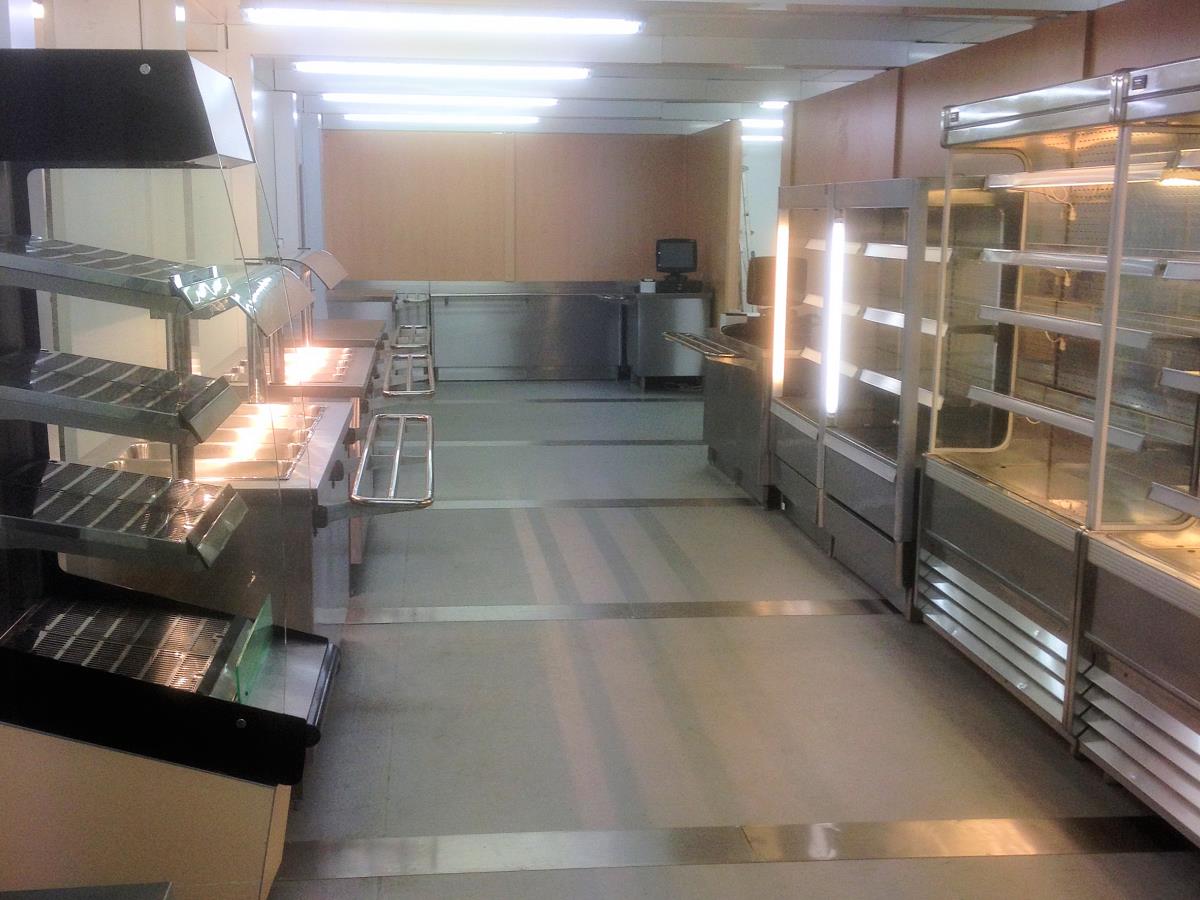 Servery of a purpose built university refectory with kitchens and dining using our semi-permanent modular buildings.